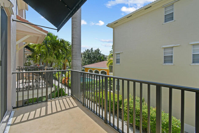Building Photo - 147 Greenwich Cir