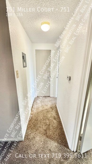 Building Photo - 751 Miller Ct