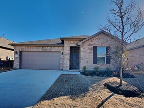 Building Photo - Stylish Newer Construction in a Premier Master-Planned Community