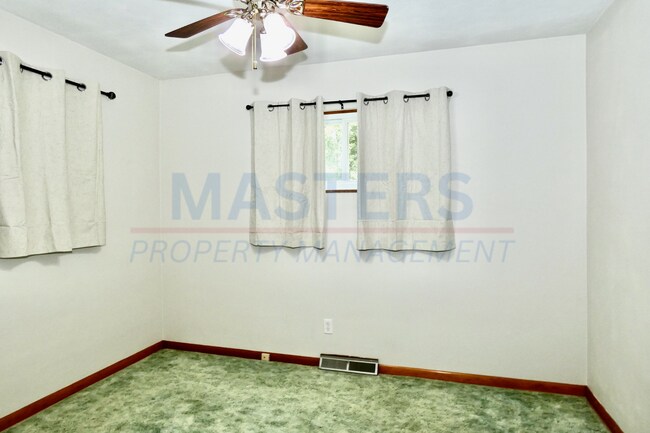 Building Photo - Spacious 3 Bedroom + Office Home in Maumee with New Appliances & Finished Basement