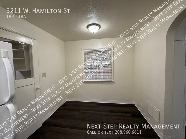 Building Photo - 3211 W Hamilton St