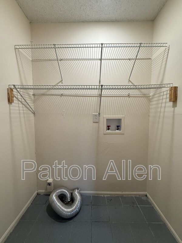 Building Photo - 55 Dawnwood Cir