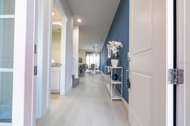 Building Photo - 7529 Sunflower Cir