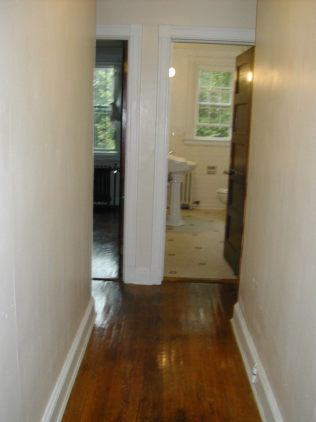 Building Photo - 4135 Roland Ave