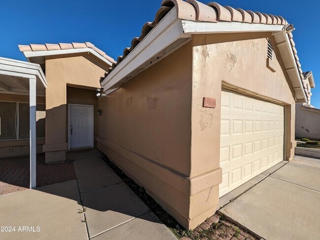 Building Photo - 11941 N 69th Ave