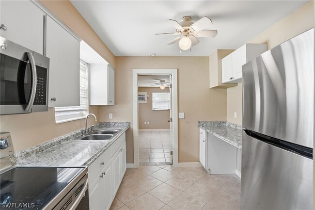 Building Photo - 530 92nd Ave N