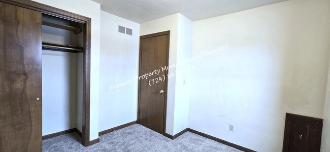 Building Photo - 268 Mohawk School Rd