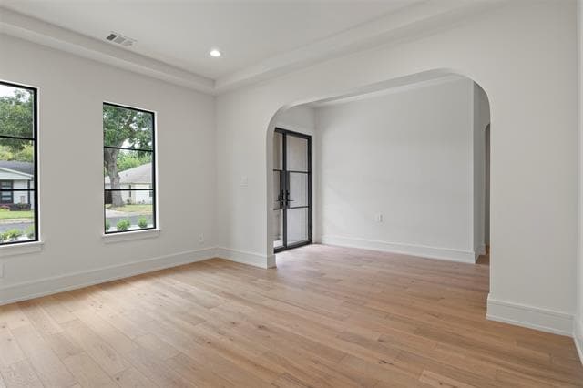 Building Photo - 5009 Wateka Dr