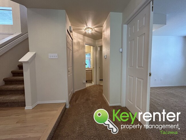 Building Photo - Magnificent North West Tacoma Home