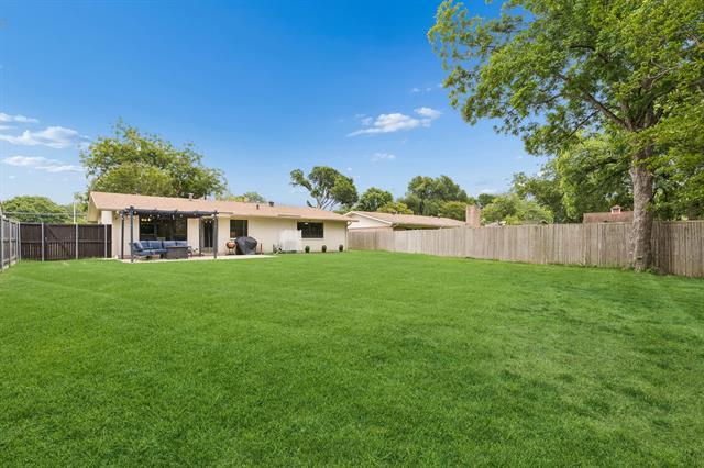 Building Photo - 1603 N Waterview Dr
