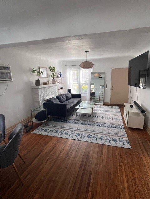 Building Photo - 4354 Coolidge Ave