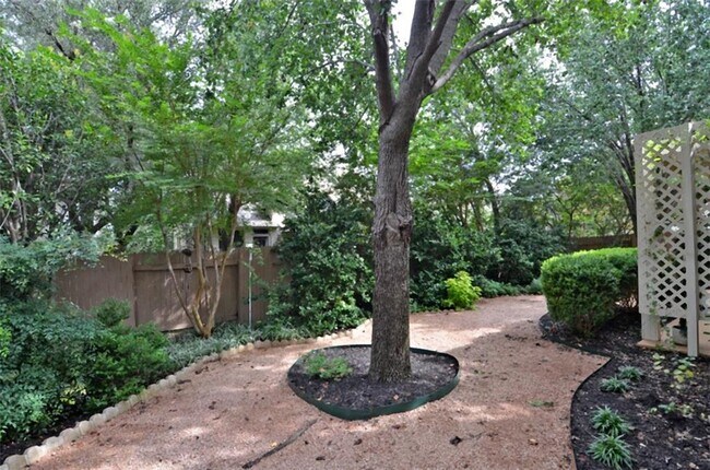 Building Photo - 15024 Galena Dr