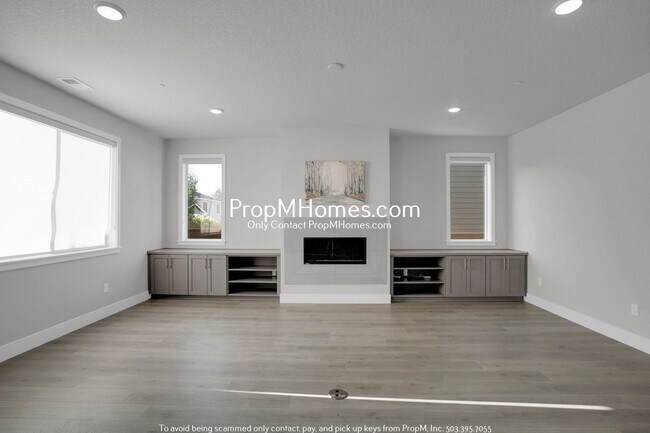 Building Photo - Modern Luxury in Cooper Mountain – 4BR, Bo...