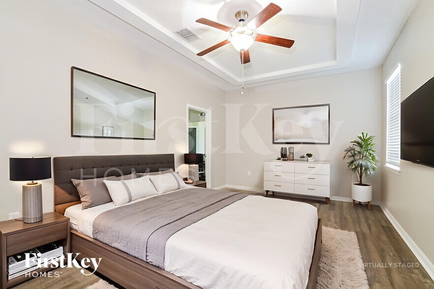 Building Photo - 607 Silverthorn Pl