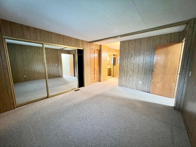 Building Photo - View of Dana Passage - Carports + Shop