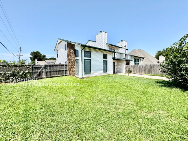 Building Photo - 7021 S 78th E Ave