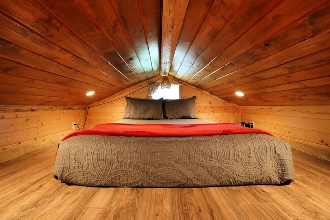 Building Photo - 68 Upland Dr