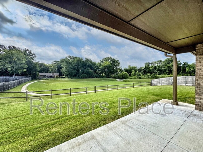 Building Photo - 13927 S Ironwood Pl