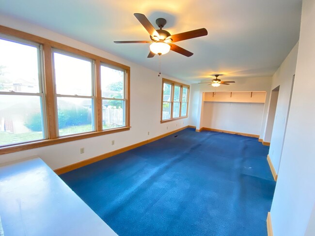 Building Photo - Rare Brick Single Family House On Goodale Park