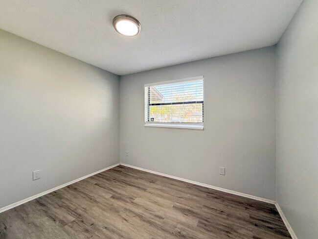 Building Photo - Renovated 4BR/2BA Pool Home in Jacksonville, FL | Fenced Yard | Pets Welcome