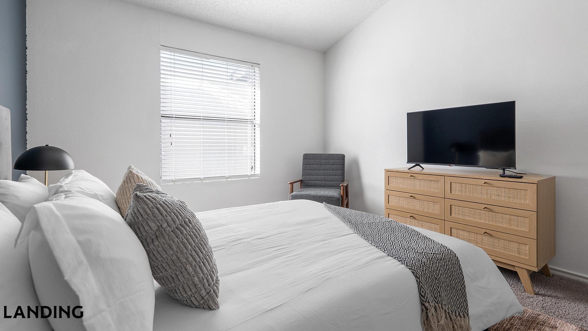 Building Photo - 1071 Clayton Ln