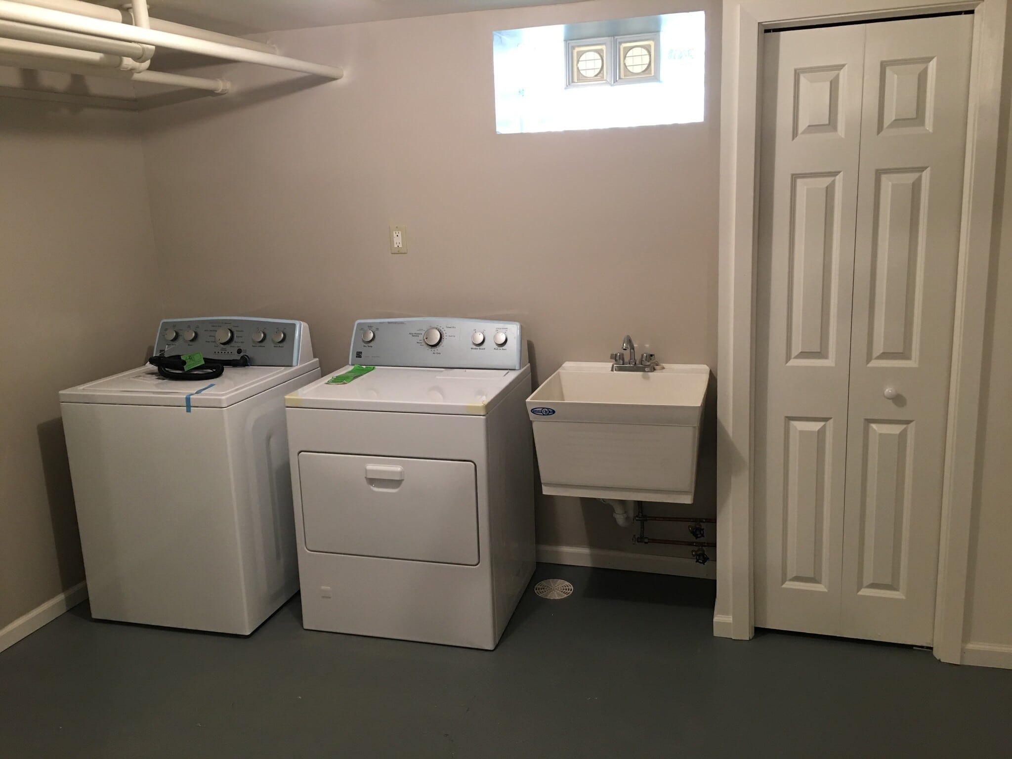 On site laundry and storage - 2633 Pillsbury Ave S