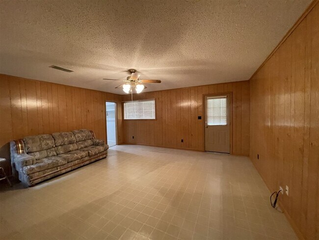 Building Photo - Bossier City LA 4 bed 3 bath for lease | S...