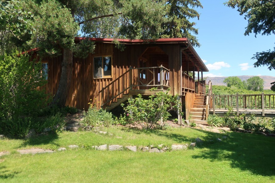 Primary Photo - 3601 10th St SE