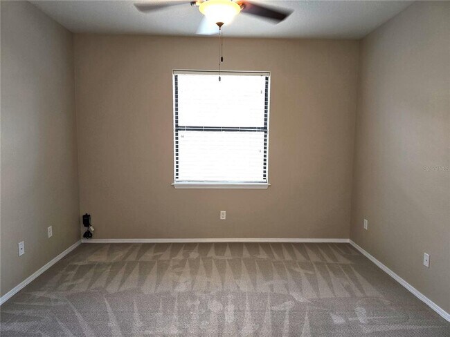 Building Photo - 5646 Sunset Falls Dr