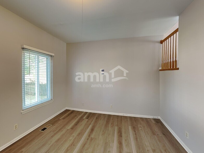 Building Photo - 22206 W Ocala Ct