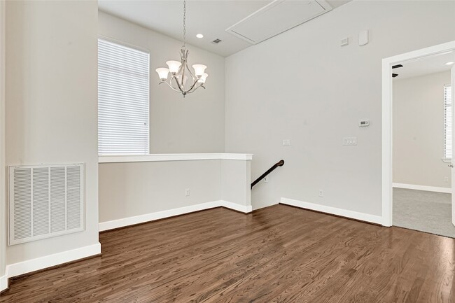 Building Photo - 72 N Hutcheson St