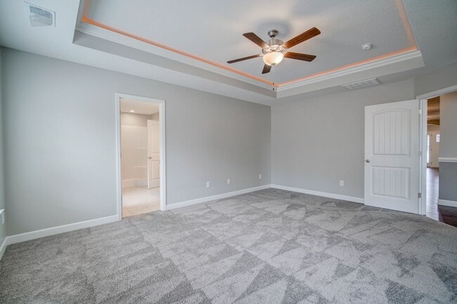 Building Photo - 732 Shelburne Ln