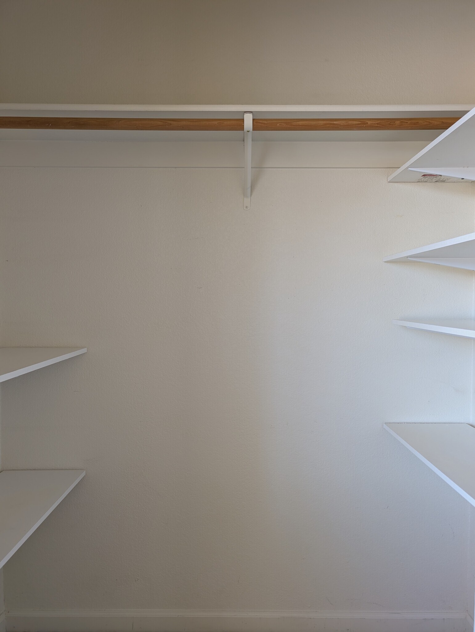 Building Photo - 2631 E 15th St