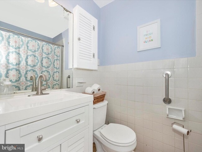 Building Photo - 413 Pangborn Blvd