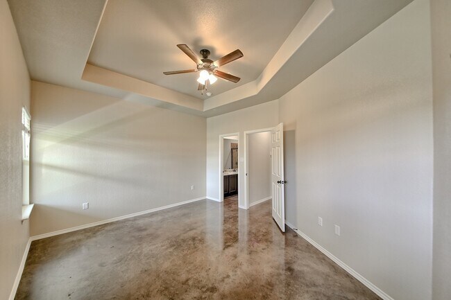 Building Photo - GORGEOUS 3 BEDROOM DUPLEX LOCATED IN BUDA, TEXAS!