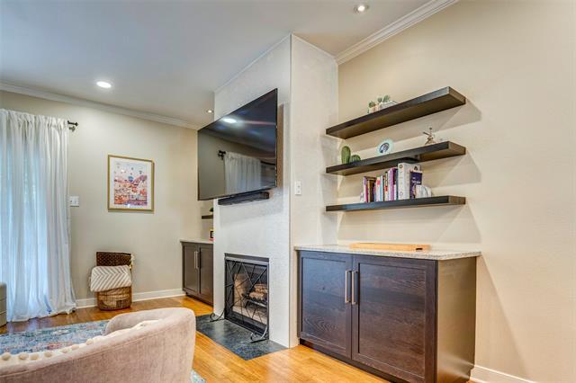 Building Photo - 5859 Frankford Rd