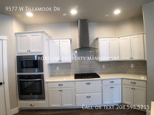 Building Photo - 9577 W Tillamook Dr