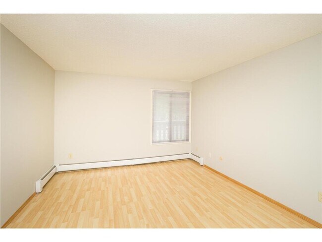 Building Photo - 3461 Kent St