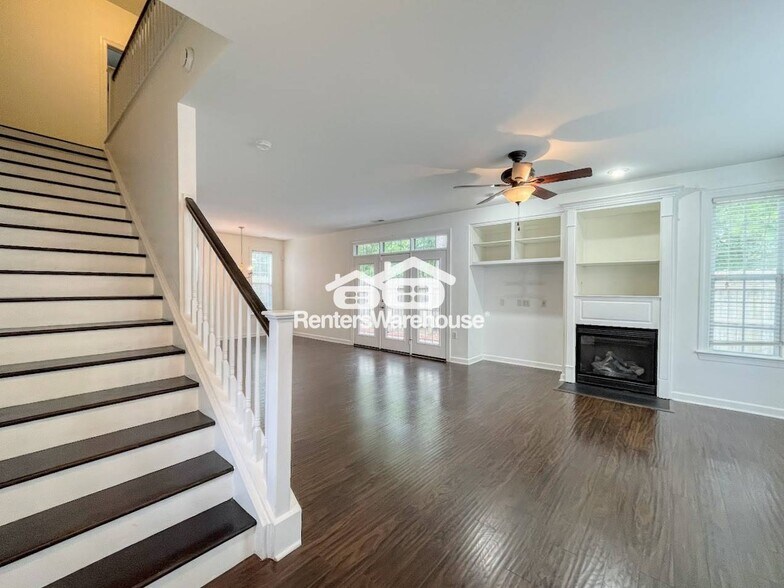 Building Photo - 446 Blue Beech Way