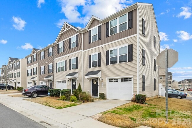 Building Photo - 6312 Cutwater Cir