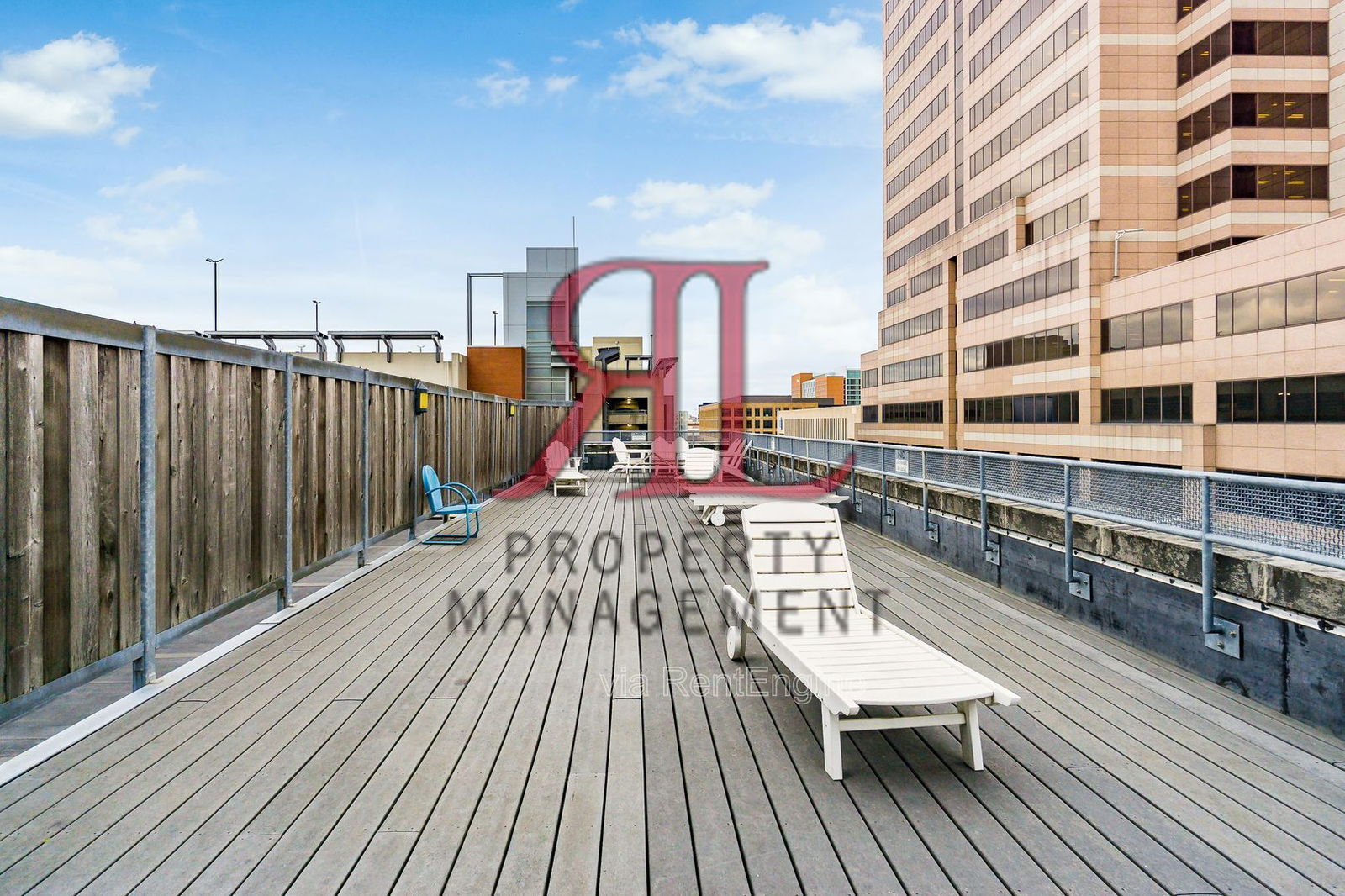 Building Photo - 221 N Front St