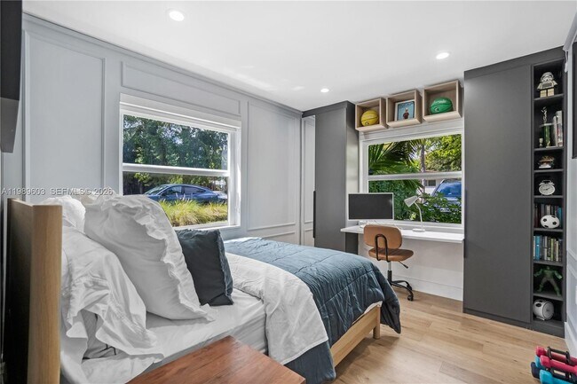 Building Photo - Northeast 91st Terrace, Miami Shores, FL 33138 - 4 BR 3 BA single-family home