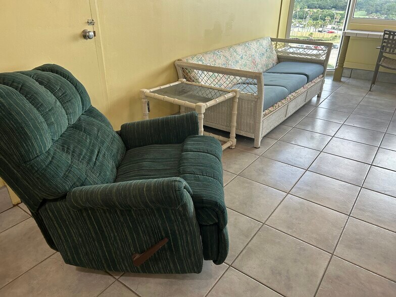 Comfortable Chair - 8817 S Thomas Dr