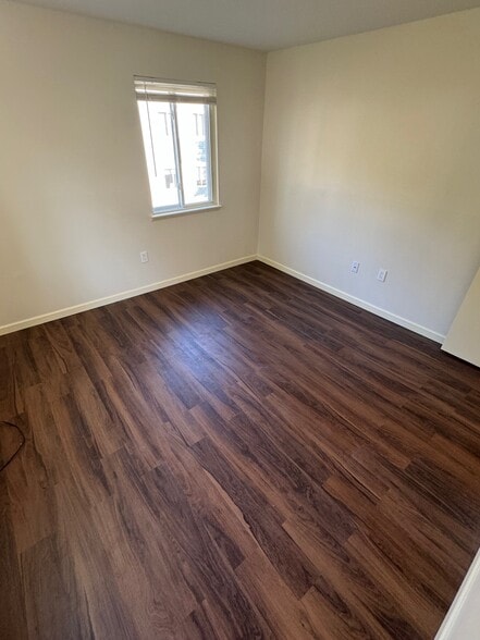 Building Photo - 5 Post Oak Ln