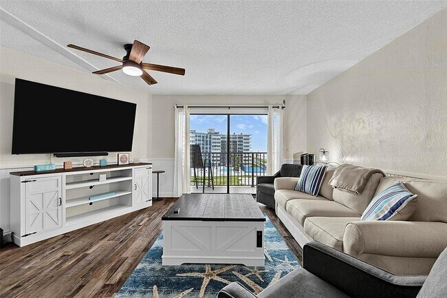 Building Photo - 3600 S Ocean Shore Blvd
