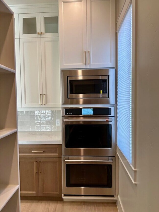 Building Photo - 5 Bedroom Home In Washington Fields