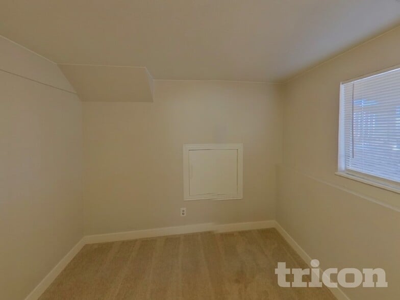 Building Photo - 2305 Providence Cir