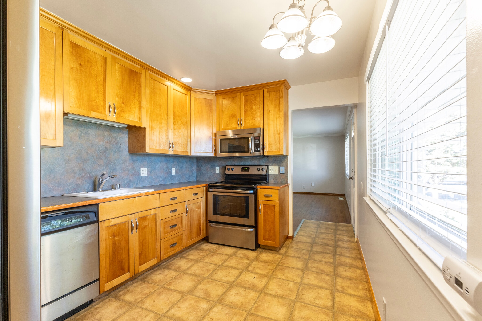 Building Photo - 6900 McQuillan Cir