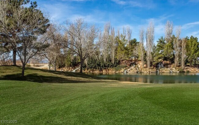 Building Photo - 5375 E La Campana Dr