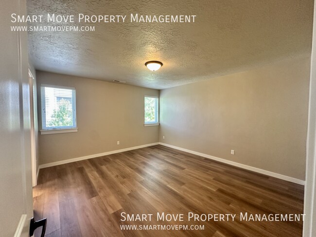 Building Photo - 4180 E Esperanto St